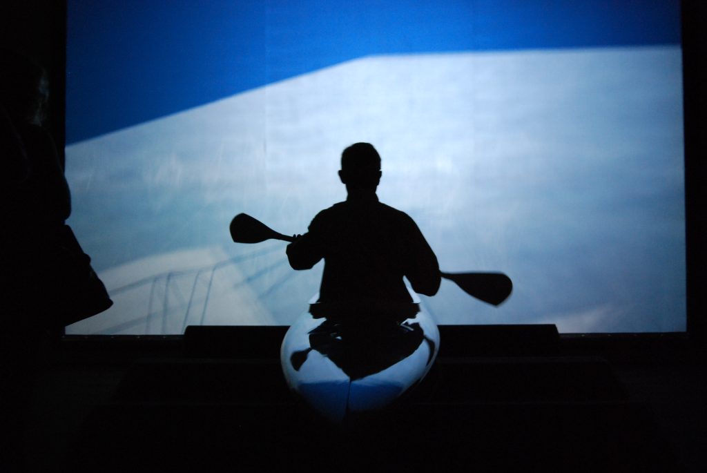 Jette Gejl, "Hyperkinetic kayak", 2009, fra åpningen av utstillingen "RETHINK Contemporary Art and Climate Change" på Stavanger Kunstmuseum.