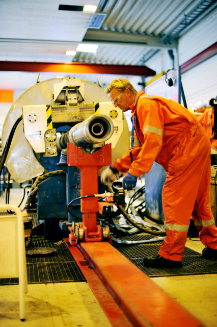 Fagarbeid på verksted, høyteknologi