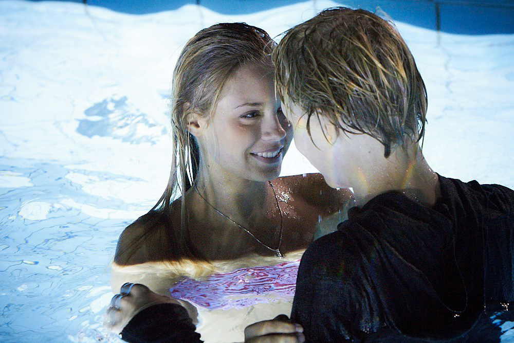 Ungdommene på filmlerretet tenker på sex, snakker om sex og har sex. Foto: Amors Baller/SF Norge AS